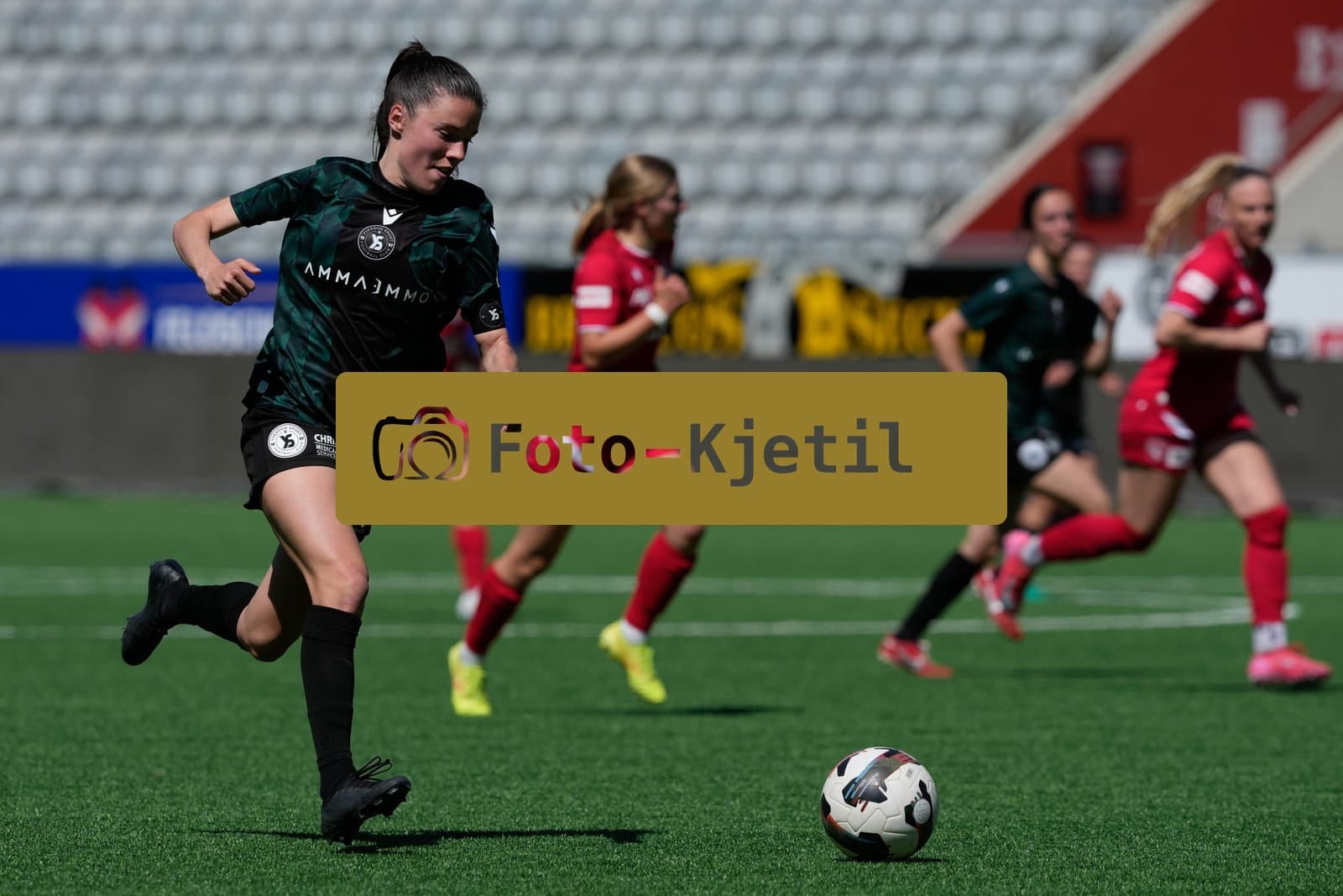 Schweiz: AXA Women's Super League 2025/26, FC Thun vs Yverdon Sport FC - Stockhorn Arena, Thun: Chloe Marie Anne Le Franc (10 Yverdon)