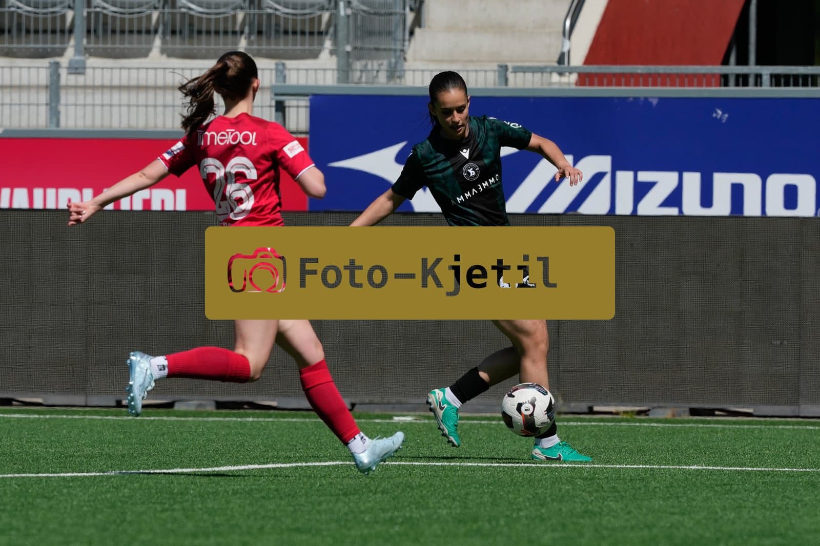 Schweiz: AXA Women's Super League 2025/26, FC Thun vs Yverdon Sport FC - Stockhorn Arena, Thun: Ines Khiri (9 Yverdon)