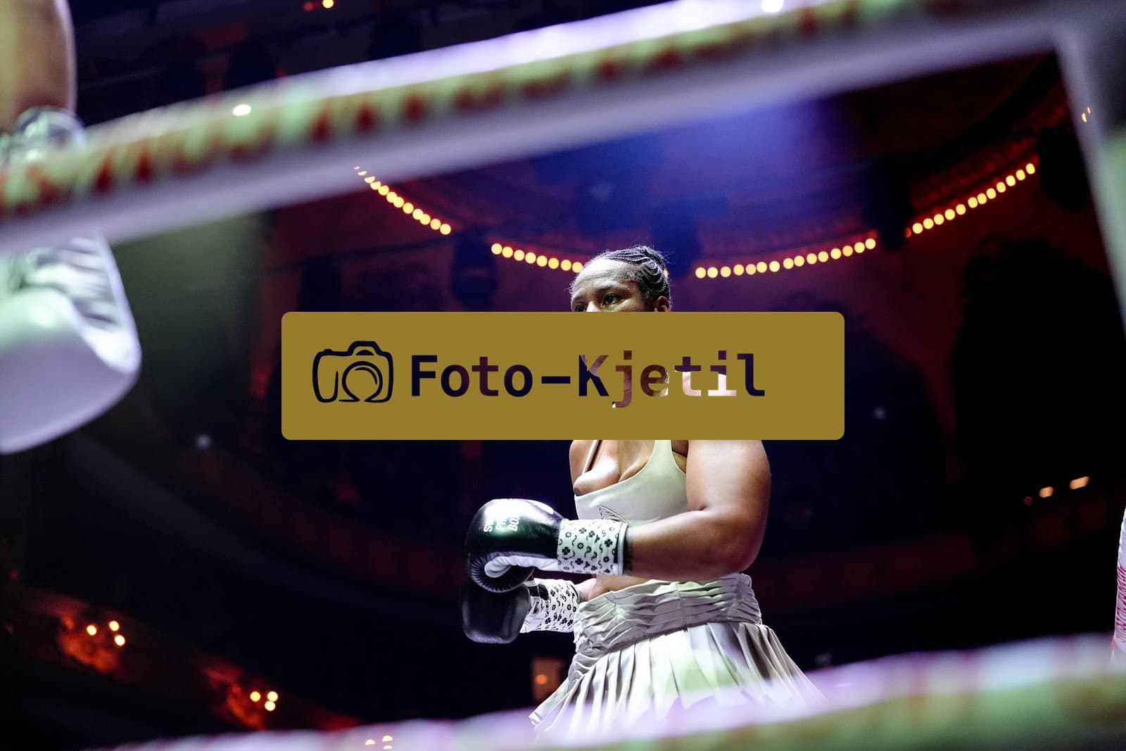 Schweiz: Boxen statt Theater 2026 - Stadttheater, Bern: Zarah Fairn (Frankreich) vs Cristina Mazzotta (Italien)
