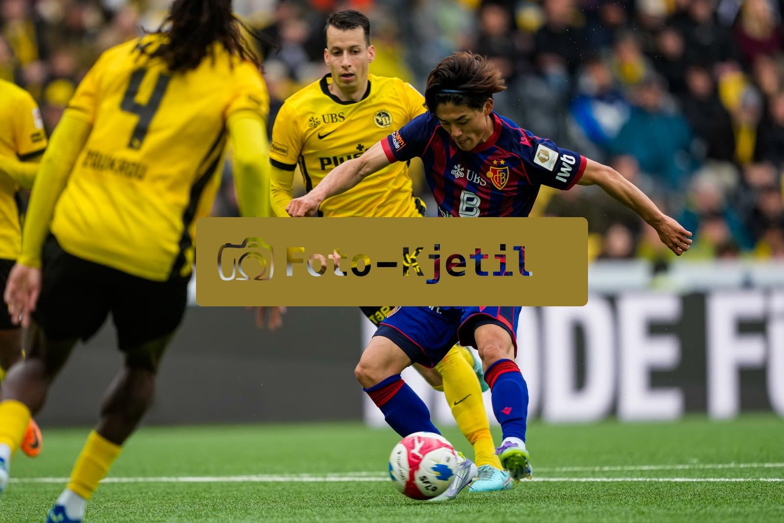 Schweiz: Brack Super League 2025/26, BSC Young Boys vs FC Basel 1893 - Wankdorf Stadion, Bern: Keigo Tsunemoto (6 FCB) in Aktion