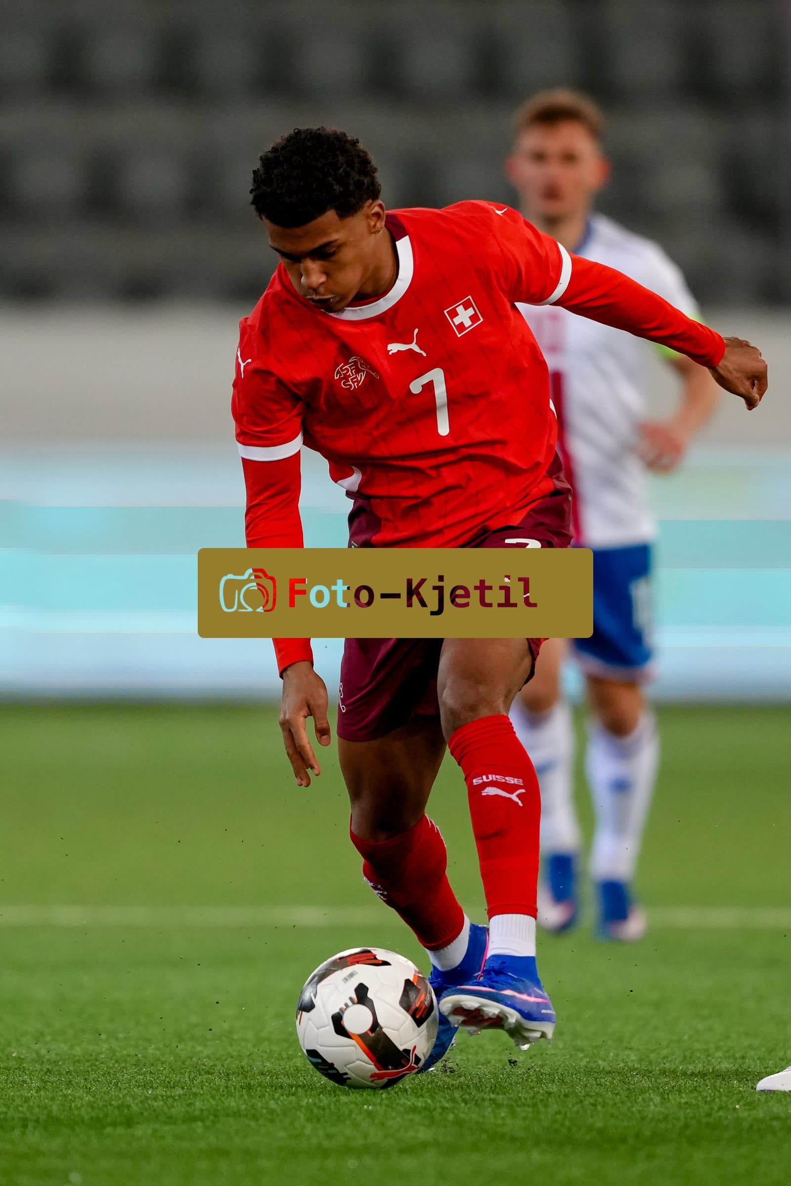 Schweiz: EM-Qualifikation U21 2026, Schweiz vs Färöer-Inseln - Stockhorn Arena, Thun: Junior Ze (7 Men Switzerland)