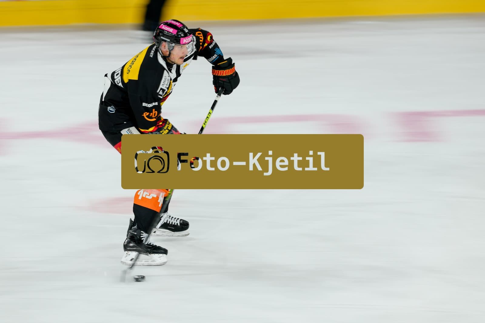 Schweiz: National League Play-In Runde 2, Spiel 1 2025/26, SC Bern vs SC Rapperswil-Jona Lakers - PostFinance Arena, Bern: Ramon Untersander (65 SCB) in Aktion