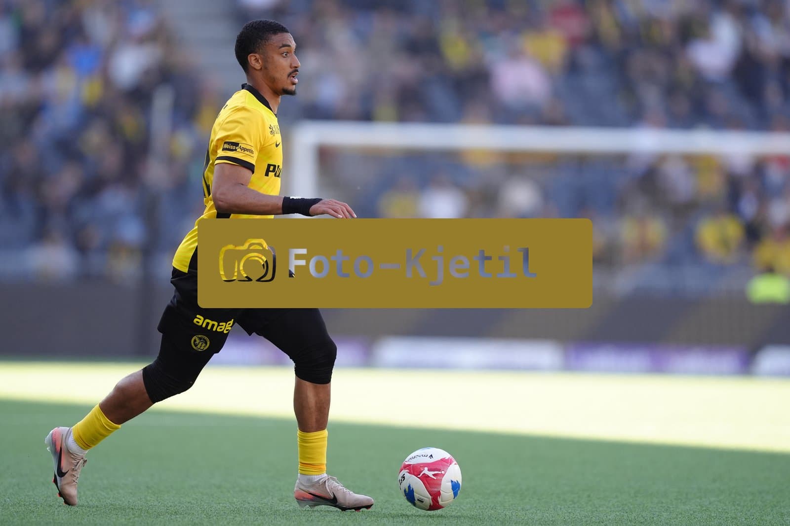 Schweiz: Super League 2025 - 2026, BSC Young Boys vs FC St. Gallen - Stadion Wankdorf, Bern: Yan Valery (22 Young Boys)