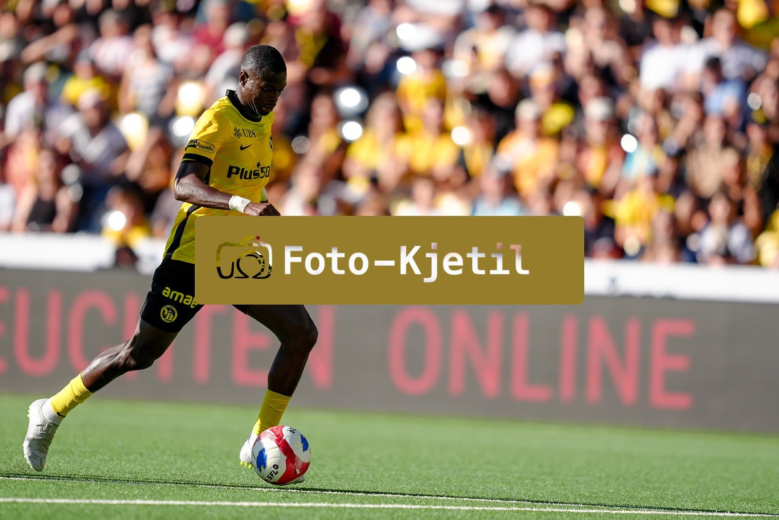 Schweiz: Super League 2025 - 2026, BSC Young Boys vs FC St. Gallen - Stadion Wankdorf, Bern: Ebrima Colley (11 Young Boys) mit dem Ausgleichstreffer zum 1:1