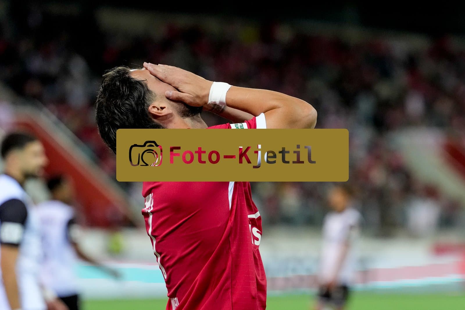 Schweiz: Super League 2025 - 2026, FC Thun vs FC Lugano - Stockhorn Arena, Thun: Kastriot Imeri (7 Thun) nach einer grossen Möglichkeit